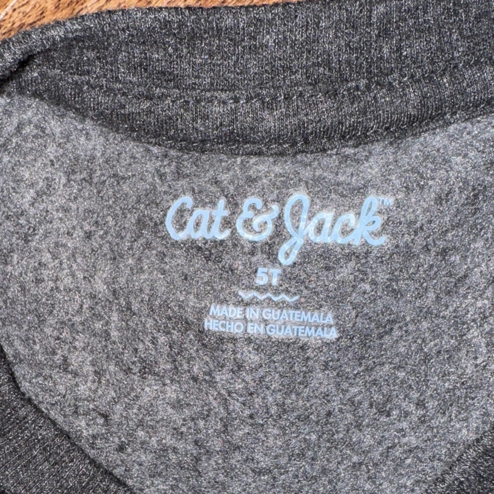 Full of Love Kids Charcoal Gray Sweatshirt size 5t - Picture 2 of 4